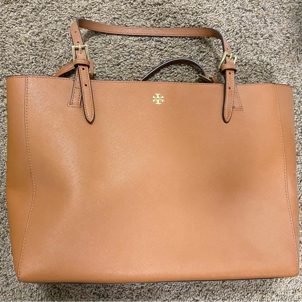 Tory Burch tote. Camel. No scratches.